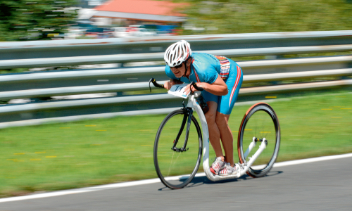 Jurek Milewski revolutioniert den Tretroller als Sportgerät Thumbnail