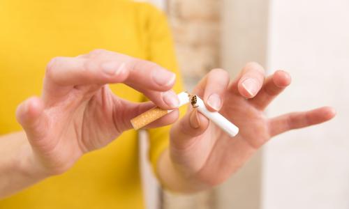 nikotin- und akoholfrei © iStock / artursfoto nikotin- und akoholfrei