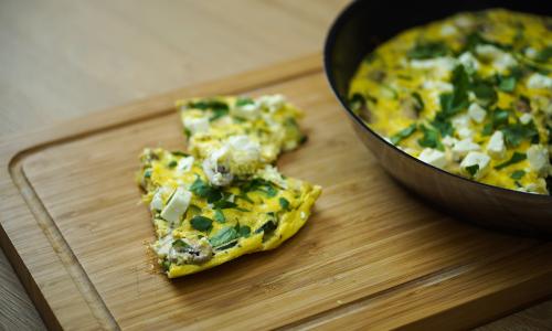 Gesunder Rezepttipp: Zucchini-Champignon-Frittata Thumbnail