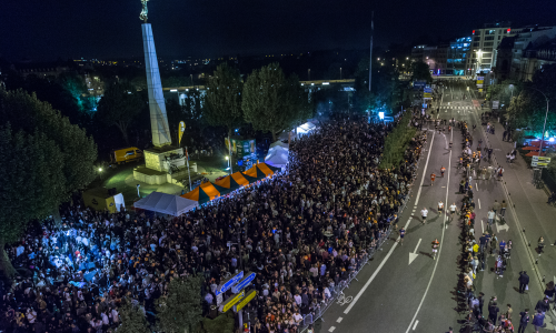 © Fotograf / Julien Ramos (imagify) Bildergalerie: Eindrücke unseres SPORTaktiv-Lesers vom „ING Nacht-Marathon“ 2019 in Luxemburg!