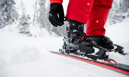 Passend auf die Piste: Die wichtigsten Tipps für den Skischuh-Kauf