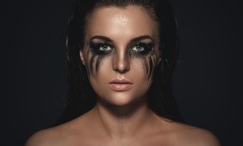 © iStock / Jun Sport und Make-up