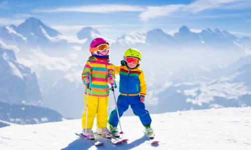 5 Gründe, warum ein Skikurs für Kinder sinnvoll ist