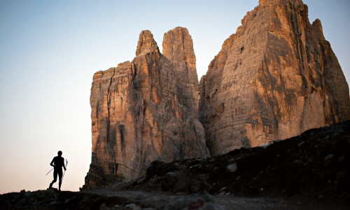 © Fotograf / Lavaredo Ultra Trail / Alexis Berg / Rennen wie der Lavaredo Ultratrail in den Dolomiten (heuer von 25.–27. Juni) ziehen immer mehr in ihren Bann. Die Suche nach dem, was fehlt