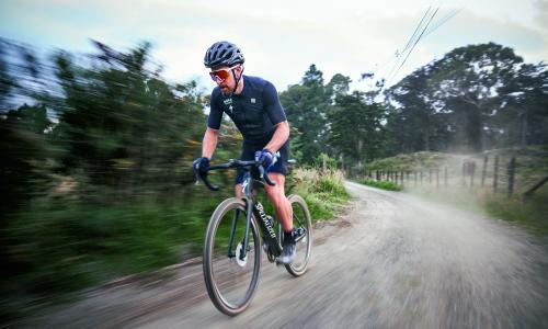 Speed, Spaß, Schotter im Asphaltabseits: Grravelbikes sind groß in Mode