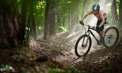 Welcome to the suspension dimension – Das neue woom OFF Mountainbike mit Federgabel