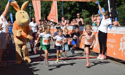 © Fotograf / Sonnentherme Lutzmannsburg Kleine & große Spitzenathleten beim 4. Sonnentherme Family Run in Lutzmannsburg am Start!