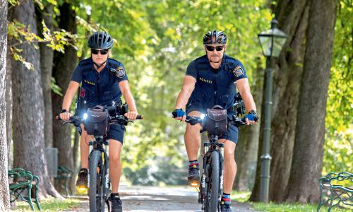 Dein Freund und Biker - Pedale, Pistole, Pfefferspray: ein Tag mit der Fahrradpolizei