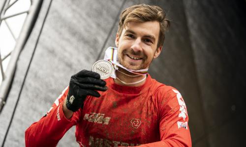 Trummer schreibt österreichische MTB-Geschichte bei den UCI Mountainbike World Championships presented by Mercedes-Benz!
