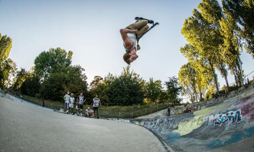 © Fotograf / Micro Mobility Systems D GmbH Stunt Scooter erobern die Skateplätze