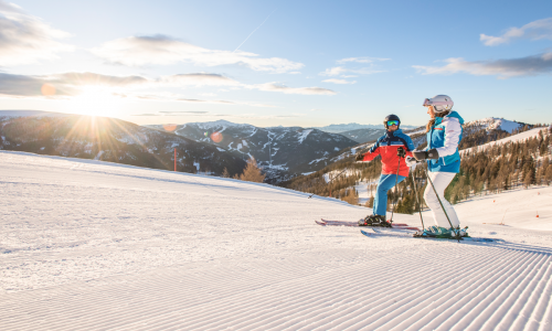 © Fotograf / BRM / Franz Gerdl / Sonnenskilauf Panorama Kein Winter wie damals! Sonnenschein-Momente in der Region Bad Kleinkirchheim / Millstätter See