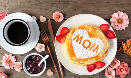 © Hotel / jenifoto Sag es mit ❤: das perfekte Dinner für deine Mutter