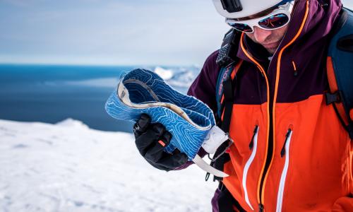 contour: Mit Steigfellen auf Aufstiegskurs