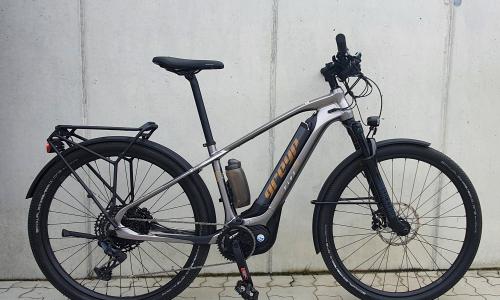 © SPORTaktiv / Christoph Heigl / "Your bike has been moved." Das neue Trekkingbike von Greyp zielt genauso auf Alltagstauglichkeit wie auf volle Vernetzung und strotzt vor moderner Software. T5.2