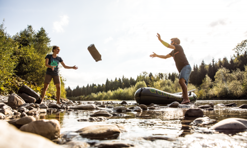 © Hersteller / ORTLIEB / Martin Erd Leicht, strapazierfähig & wasserdicht: Die Packsäcke von ORTLIEB haben es drauf!
