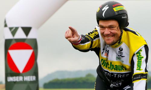 1000-Kilometer-Schallmauer mit dem Rad durchbrochen: Christoph Strasser schreibt Sportgeschichte!