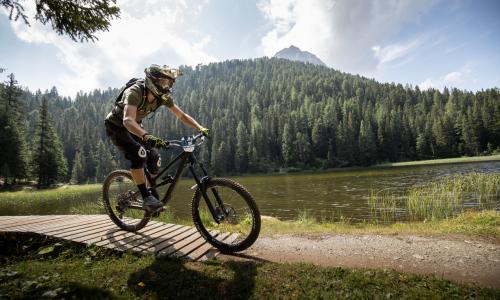 Über 450 Starter:innen bei der TrailTrophy 3Länder Enduro Race 2021 am Reschenpass