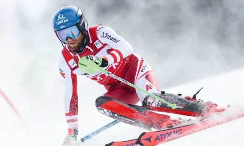 © Fotograf / GEPA pictures / Marco Schwarz vertraut auf Komperdell-Skistöcke und Ski von Atomic. Made in Austria: ein Special über Vorreiter in Rot-Weiß-Rot