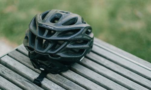 © Fotograf / Unsplash / bady abbas Der Fahrradhelm – die richtige Größe, um sich auf der Straße sicher zu fühlen