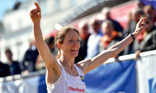 © Fotograf / GEPA pictures "Lasst's mich doch ein bissl schweben": Berglauf-Ikone Andrea Mayr über Freude, Erdung und Hormone