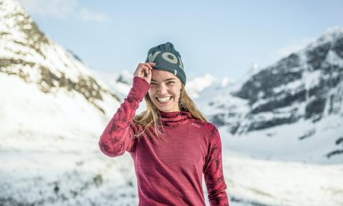 © Fotograf / Fjordlapse Photography / Aus der neuen KVITEGGA-Kollektion von DEVOLD of Norway. DEVOLD of Norway: Wollpionier für Outdoor-Bekleidung seit 1853