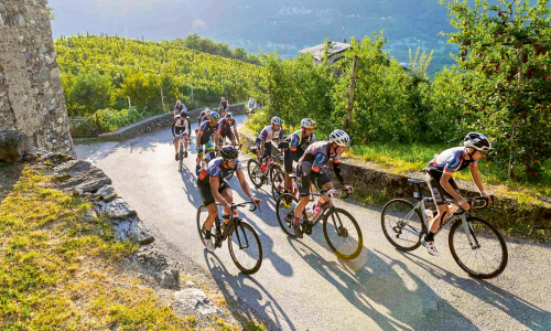 König Stelvio diktiert die Mode: Die richtige Radbekleidung für die richtige Temperaturzone