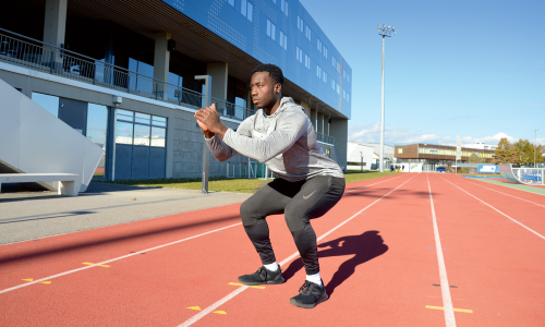 © Fotograf / Valerie Kleiser / Fotomodell: Daiyehan Nichols-Bardi Mach dich Ski-Fit: Last-Minute-Übungen für Skifahrende