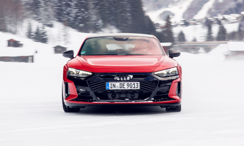 Audi Experience: Sichere dir einen (RS) e-tron GTs oder Q4 (SB) e-tron für eine Wochenendausfahrt nach Obergurgl!