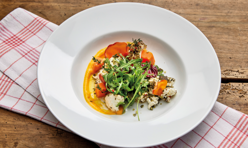 Gesunder Rezepttipp: Kräuterziegenkäse mit Kürbisbalsamicopüree