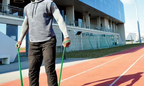 © Fotograf / Valerie Kleiser; Fotomodel: Daiyehan Nichols-Bardi Stabi für den Ausdauersport: 6 Übungen für dein wöchentliches Stabilisationstraining