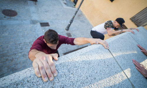 © iStock / PabloBenitezLope Urban-Boulder-Szene: Die ganze Stadt als Spielplatz