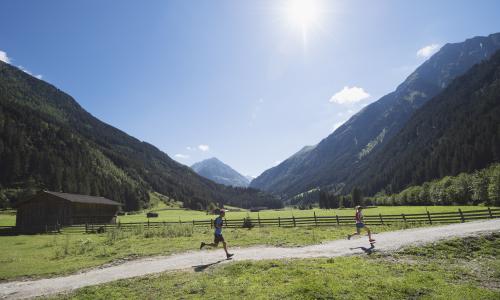 © Tourismusregion / TVB Stubai Tirol / Andre Schönherr Laufdestination Stubaital: Strecken und Events für jeden Läufer