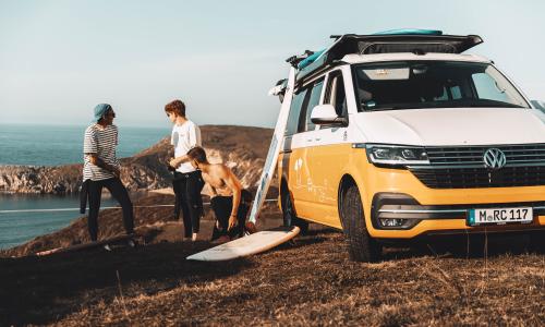 Roadtrip im Campervan: Erlebe Abenteuer direkt vor der Tür mit roadsurfer