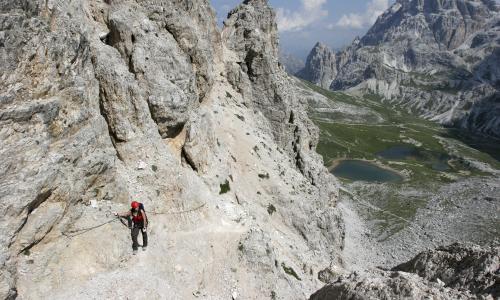 Die 15 wichtigsten (Benimm-)Regeln für den Klettersteig Die 15 wichtigsten (Benimm-)Regeln für den Klettersteig