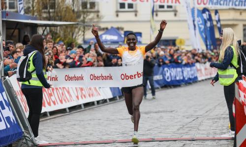 21. Linz Marathon glänzt mit neuem Damen-Streckenrekord