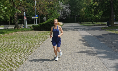 © SPORTaktiv / Claudia Riedl / Die neue ASICS NAGINO™-Kollektion ist so konzipiert, dass Training und Bewegung im Mittelpunkt stehen und man sich ganz auf sich selbst konzentrieren kann. Von Frauen für Frauen: SPORTaktiv testet die neue NAGINO™-Frauenkollektion von ASICS