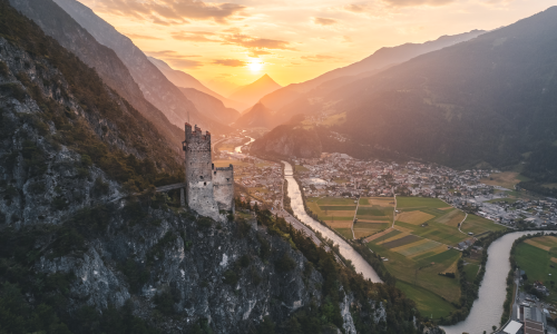 Herrschaftliche Aussichten auf dem Tiroler Burgenweg
