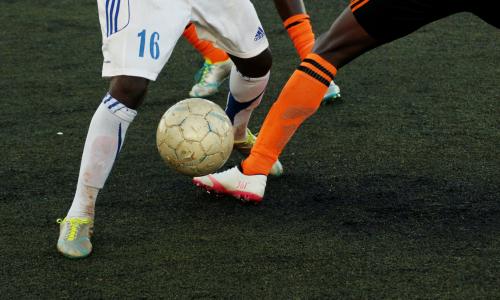 © Fotograf / Unsplash / Jannik Skorna Warum ist Fußball ein beliebtes Thema in Online-Casinos?