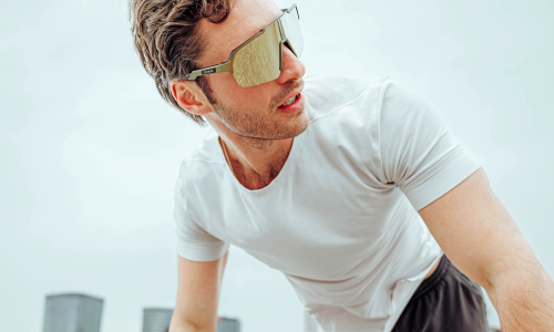 Behalte den Durchblick: Was bei Sportbrillen im Trend ist und was sie alles können sollten