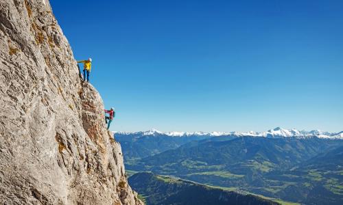 Durch die steilsten Wände: Sportklettersteige und der Reiz der vertikalen Herausforderung am Fixsei