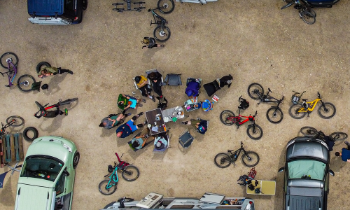 Camp. Ride. Meet. Repeat. beim BUCKETRIDE Festival in der Region Villach vom 29.9. - 2.10.2023