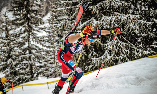 © Fotograf / Martina Valmassoi / Daniel Zugg in seinem Element, beim Weltcupfinale in Flaine 2022. Mit Puls am Anschlag: Weltcuperprobter Gipfelstürmer Skimo-Ass Daniel Zugg im Porträt