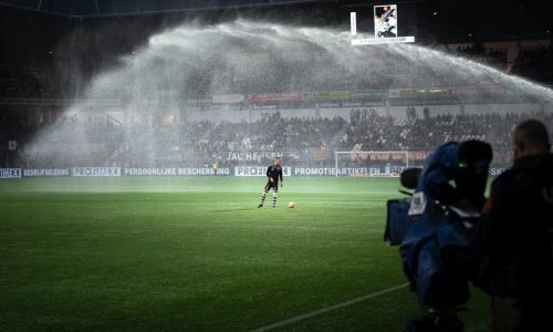 © © Unsplash / Maxim Hopman Fußballspiel