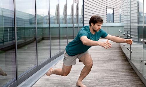 Körper in Balance: Mit diesen 6 Übungen bringst du deinen Körper zurück ins Gleichgewicht