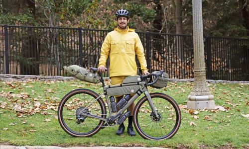 Asketen auf Tour: Was Bikepacker von Radreisenden unterscheidet und wie sie sich ausrüsten