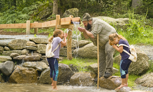 Schau mal, was da steht: Themen- und Erlebniswanderwege für kleine und große Entdecker