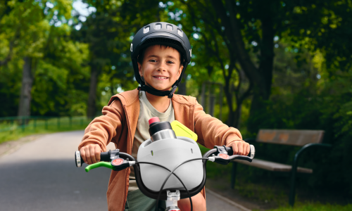 POP it on, POP it off – woom bringt neuen Kinderfahrradkorb auf den Markt