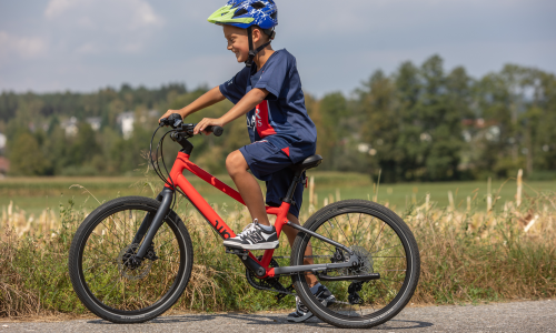 Forscher unterwegs mit dem neuen woom EXPLORE