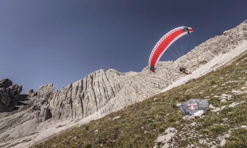 Internationale Elite startet beim 37. Red Bull Dolomitenmann