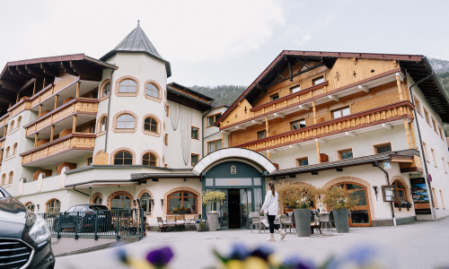 resort_stubaier_hof_hotel.png